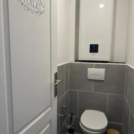 - Paris, Disney, Parc Des Expos, Aeroport Cdg, Rer B Sevran